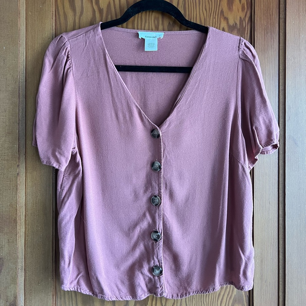 Pale pink top